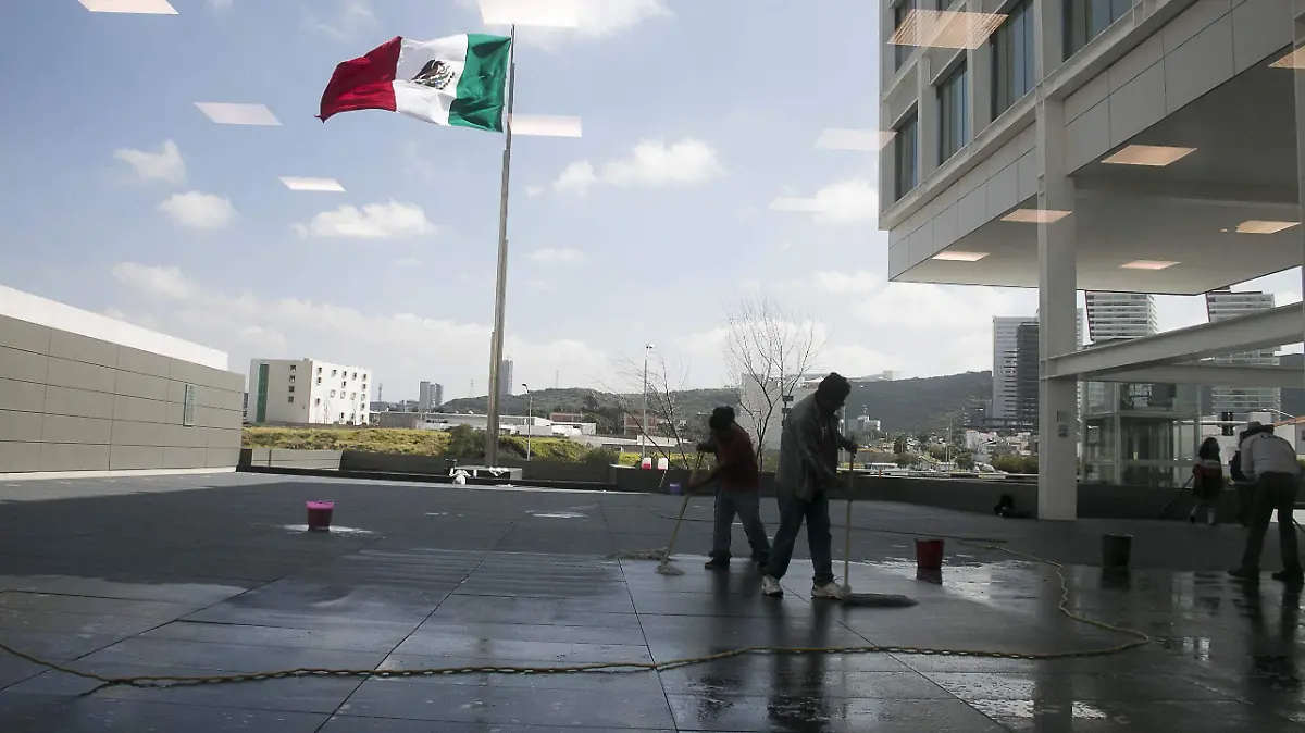 TRABAJADORES DE